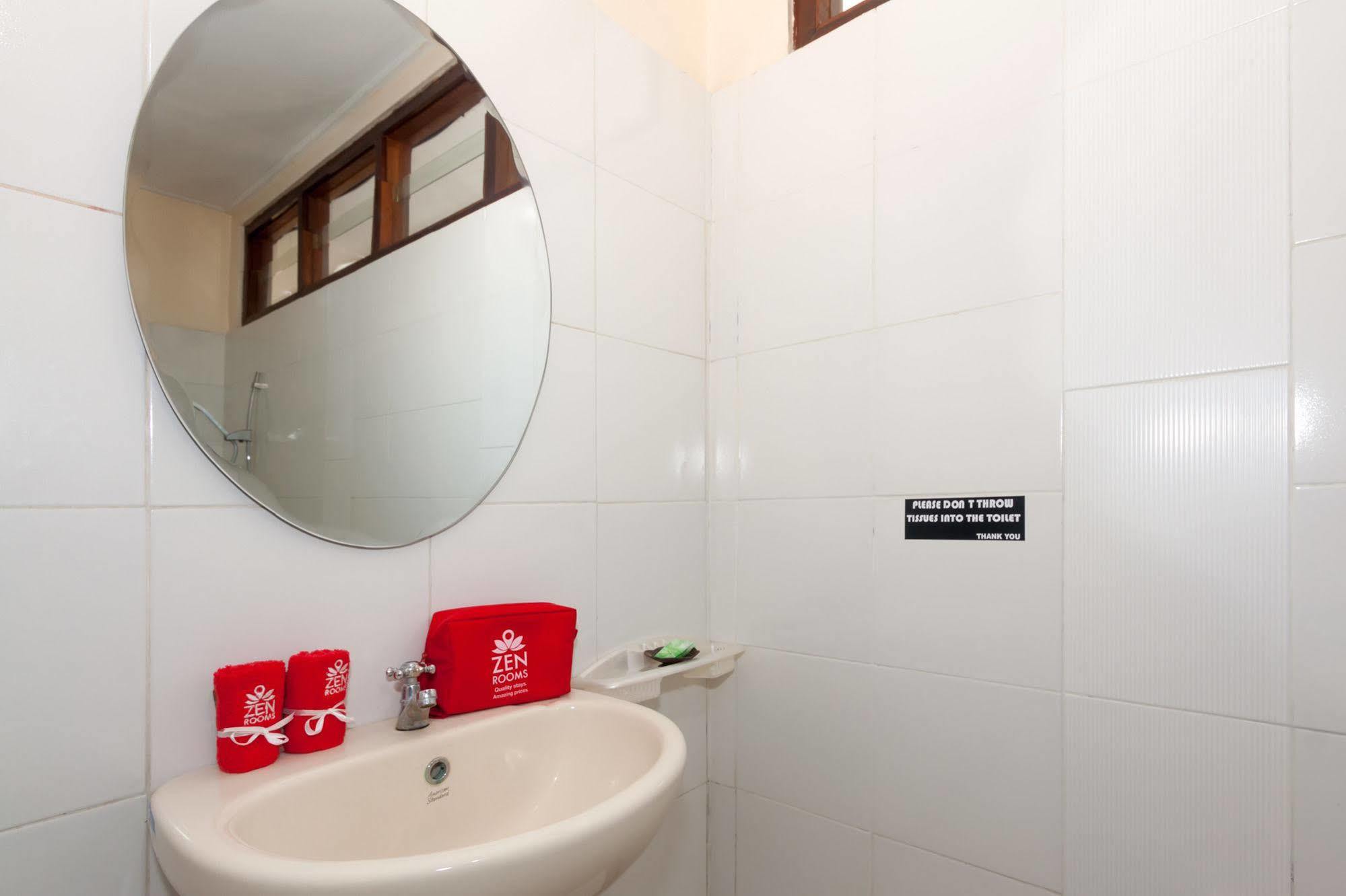 Zen Rooms Sanur Blanjong Sekawaru Екстер'єр фото